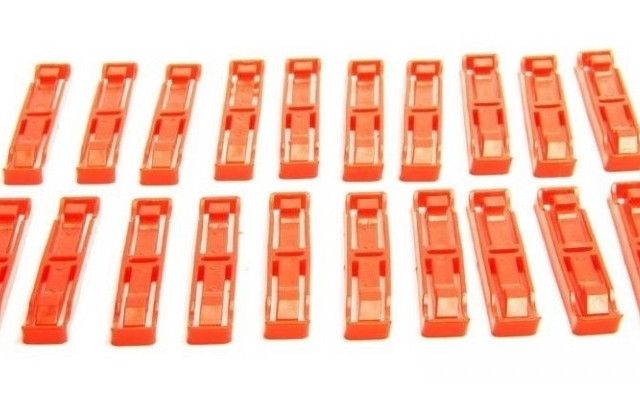 Carrera Evolution Track Connect Clips (20)