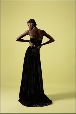 THE A-LINE VELVET DRESS WITH UNDERBUST CUTOUT