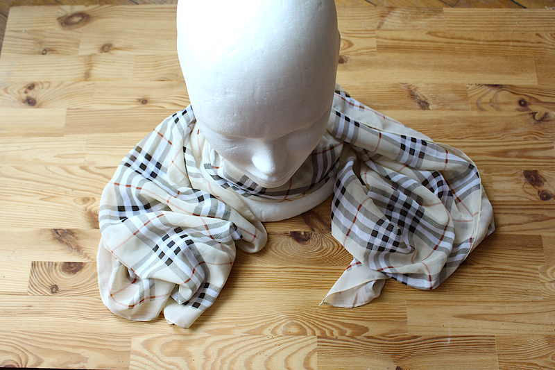 FOULARD