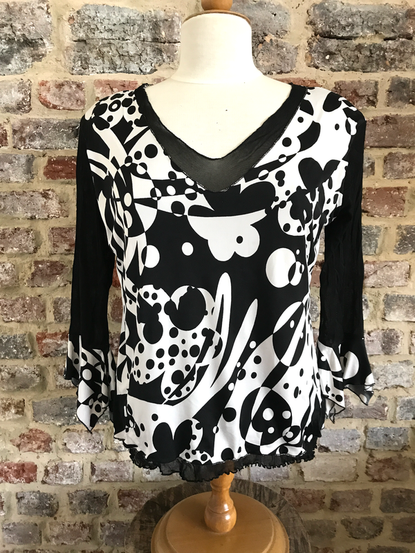 BLOUSE
