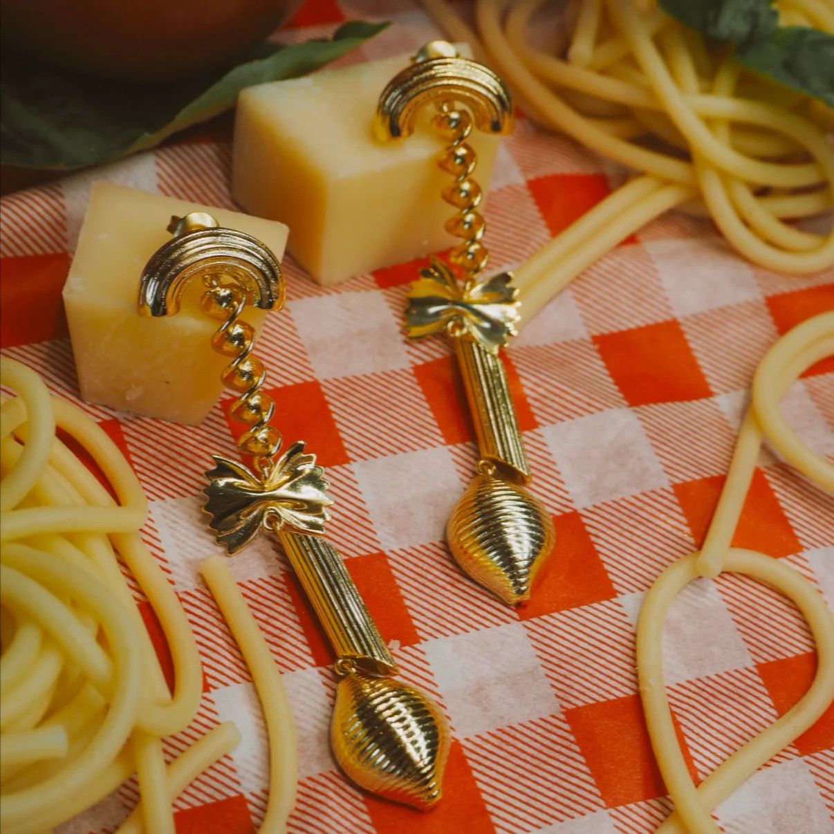 Al Dente Earrings, Color: gold