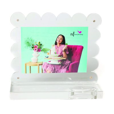 Scalloped Acrylic Frame