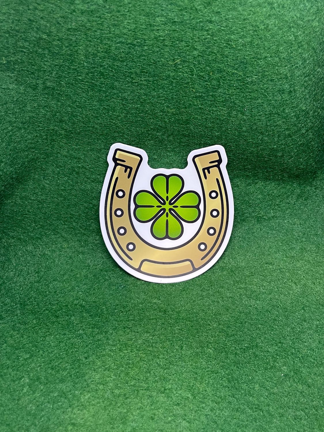 Clover and horseshoe