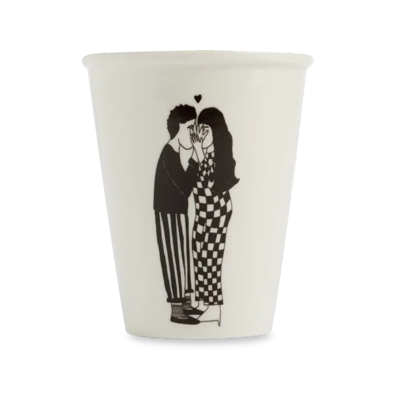 Helen B - Beker - Secret kissers