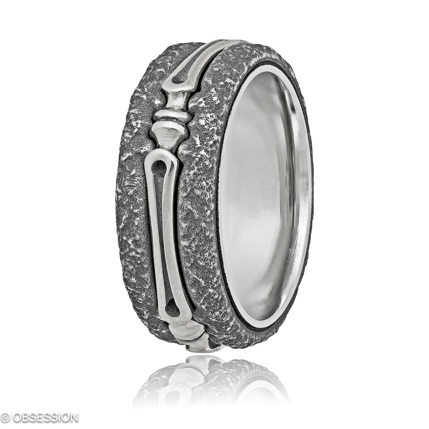 Gremlin Partnerring mit Goldherz-Motiv in Weissgold und Edelstahl, mit einer Ringbreite von 8.5mm u…