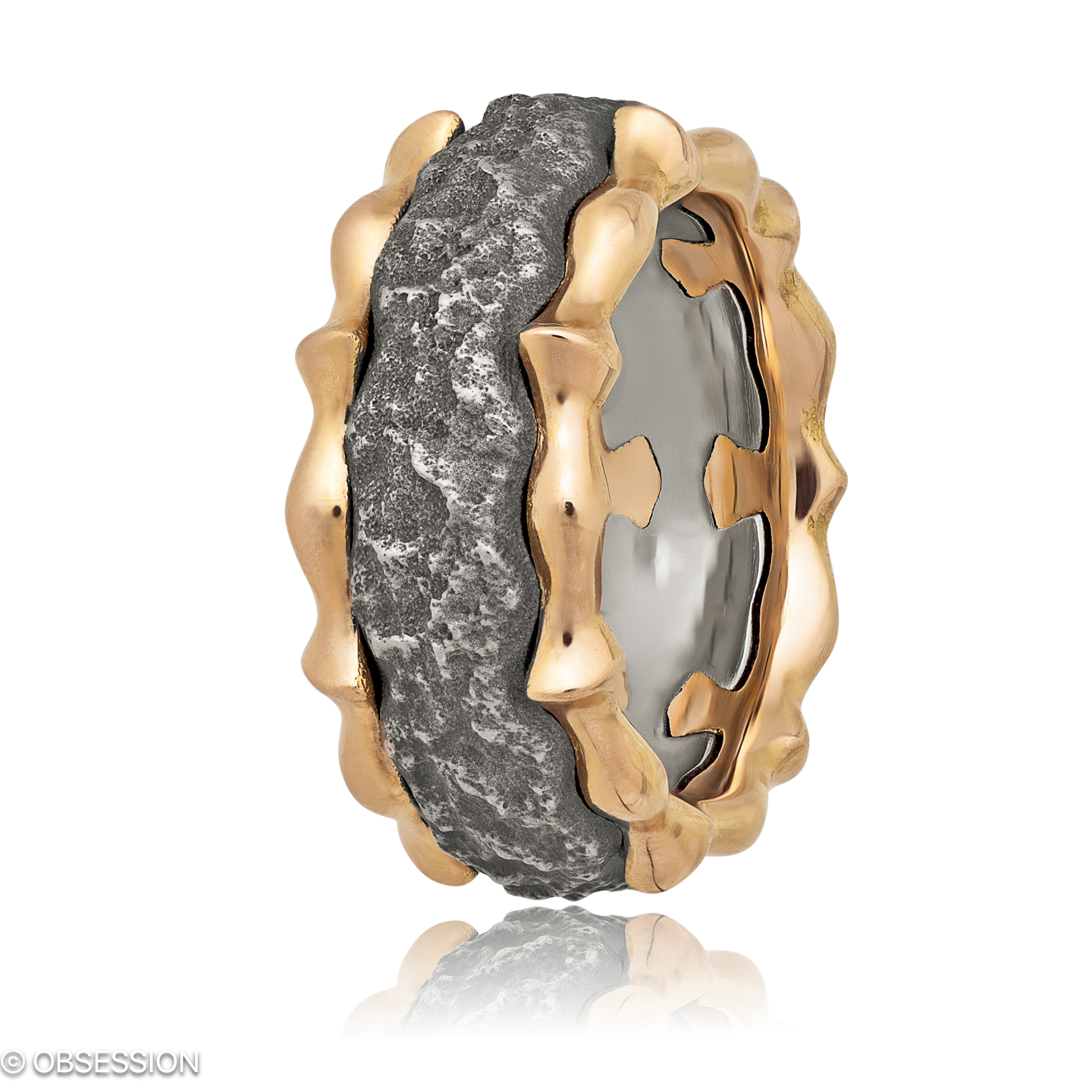 Eisenherz Partnerring in Rotgold und Edelstahl, mit einer Ringbreite von 10mm und einer Ringgrösse …