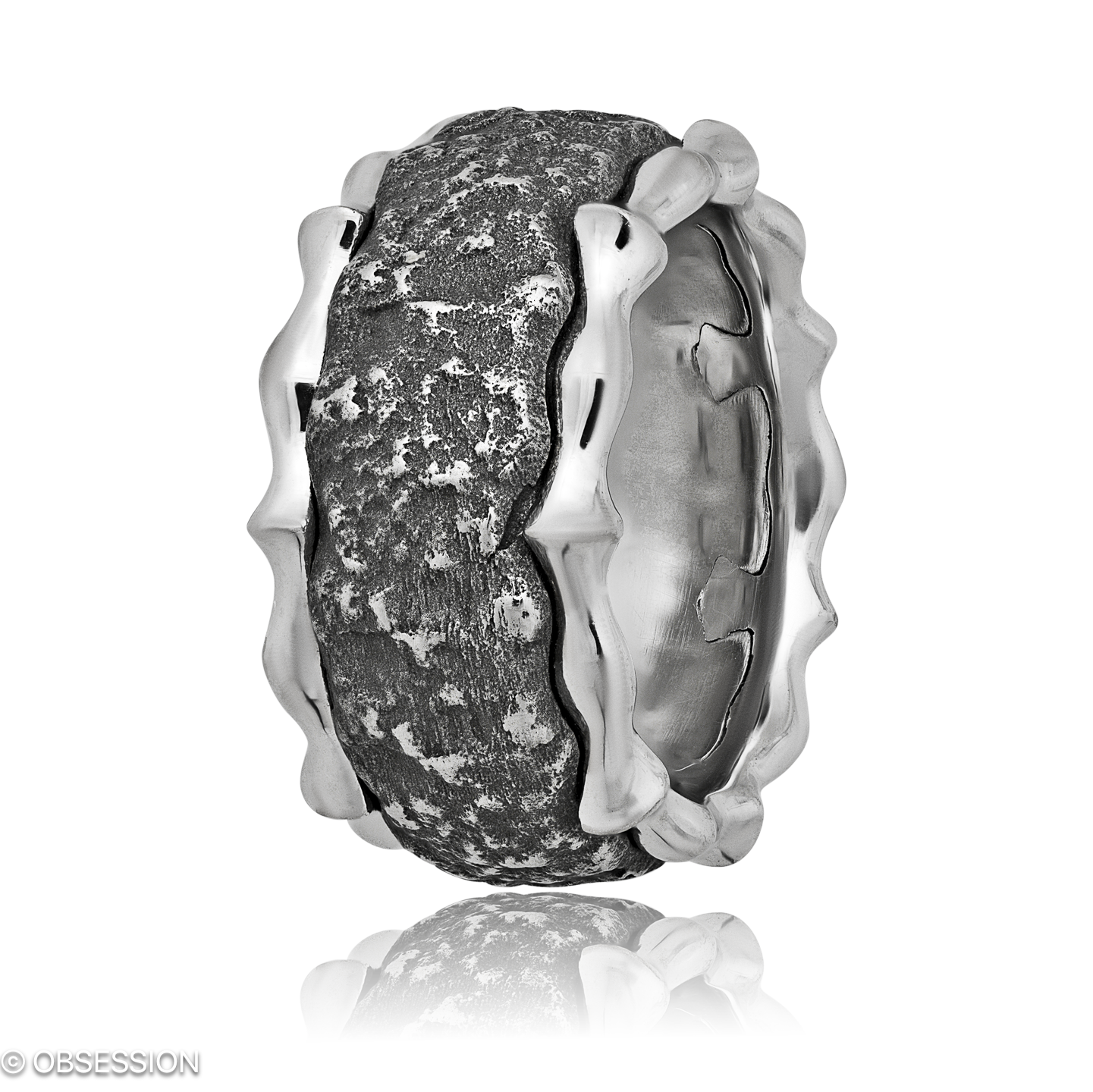 Eisenherz Partnerring in Weissgold und Edelstahl, mit einer Ringbreite von 12mm und einer Ringgröss…