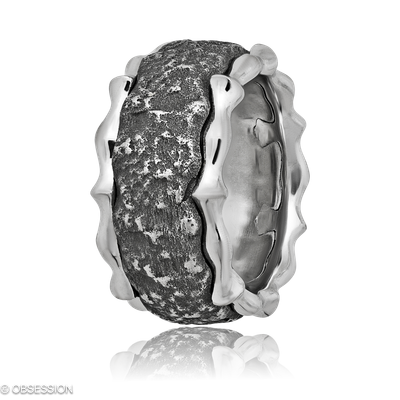 Eisenherz Partnerring in Weissgold und Edelstahl, mit einer Ringbreite von 12mm und einer Ringgröss…