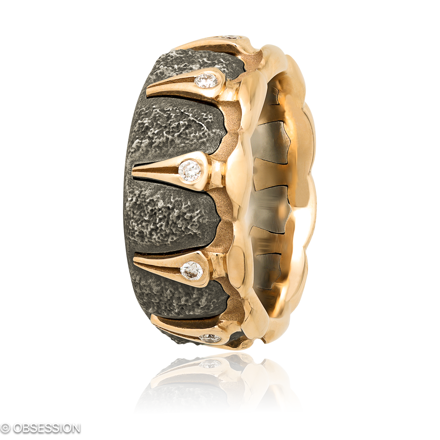 Gremlin Partnerring in Rotgold und Edelstahl, mit einer Ringbreite von 9mm und einer Ringgrösse von…