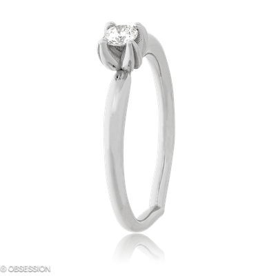 Herzstück Solitaire in Weissgold, mit einer Ringbreite von 3mm und einer Ringgrösse von 52