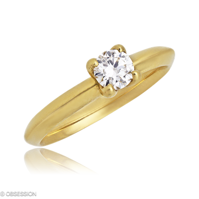 Trinity Solitaire in Gelbgold, mit einer Ringbreite von 2mm und einer Ringgrösse von 52