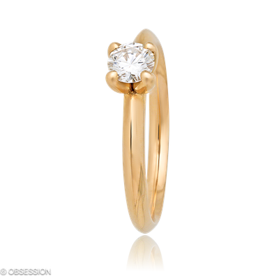 Trinity Solitaire in Rotgold, mit einer Ringbreite von 2mm und einer Ringgrösse von 52