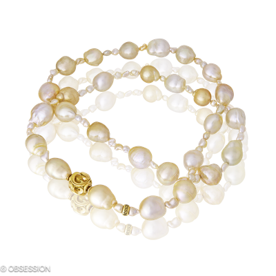 Gipsy Perlcollier in Gelbgold, mit einer Länge von 620mm.