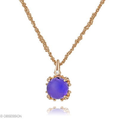 Gremlin Anhänger mit Kette in Rotgold, mit einer Länge von 515mm.