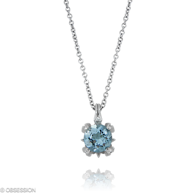 Gremlin-Baby Anhänger mit Kette in Weissgold, mit einer Länge von 450mm.