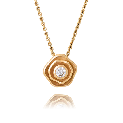 Himalaja Anhänger mit Kette in Rotgold, mit einer Länge von 400mm.