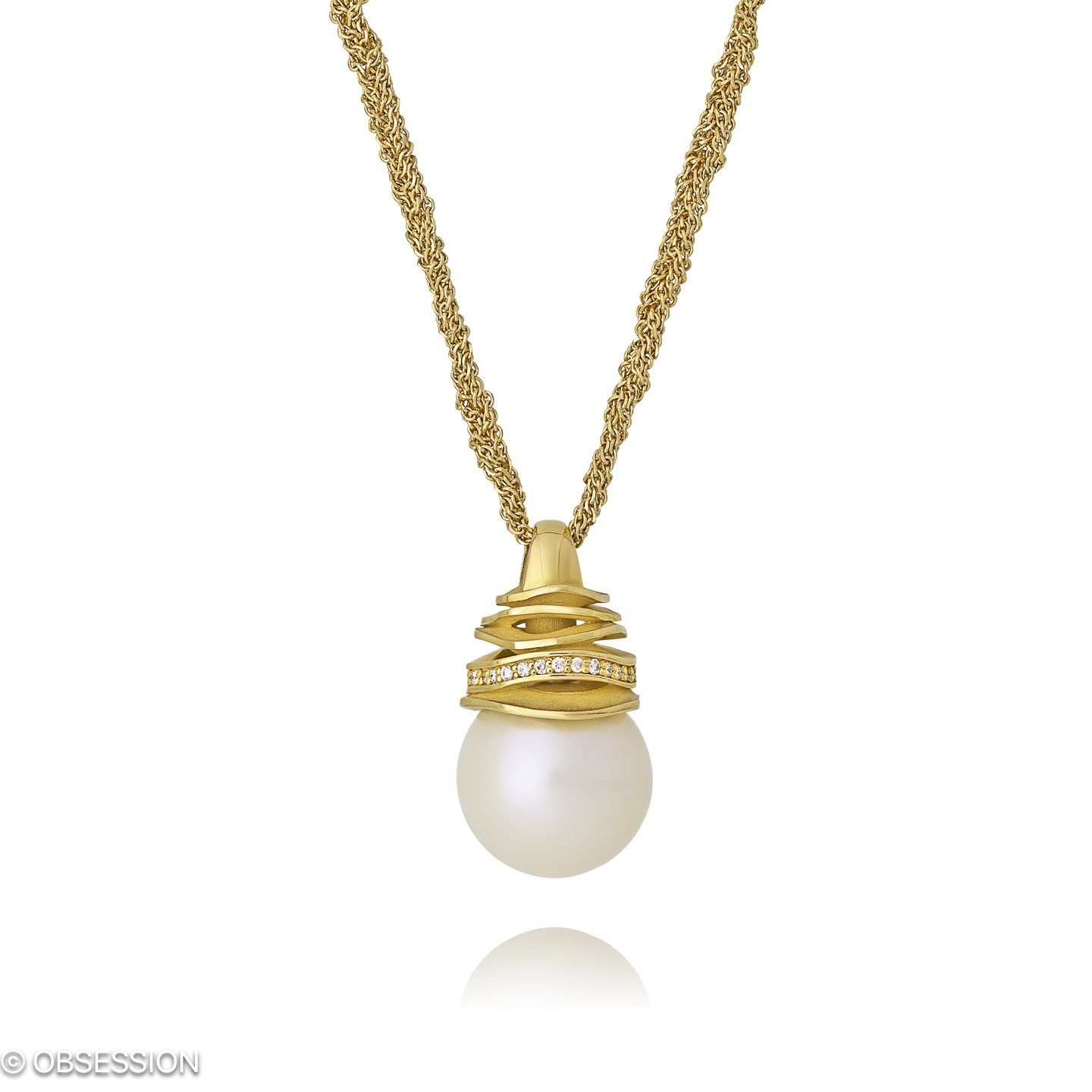 Himalaja Anhänger mit Kette in Gelbgold, mit einer Länge von 620mm.