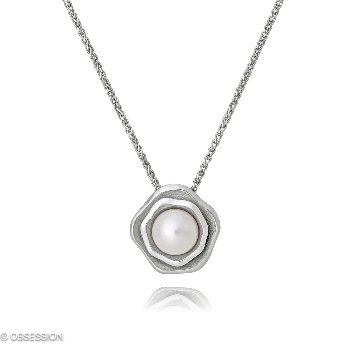 Himalaja Anhänger mit Kette in Weissgold, mit einer Länge von 420mm.