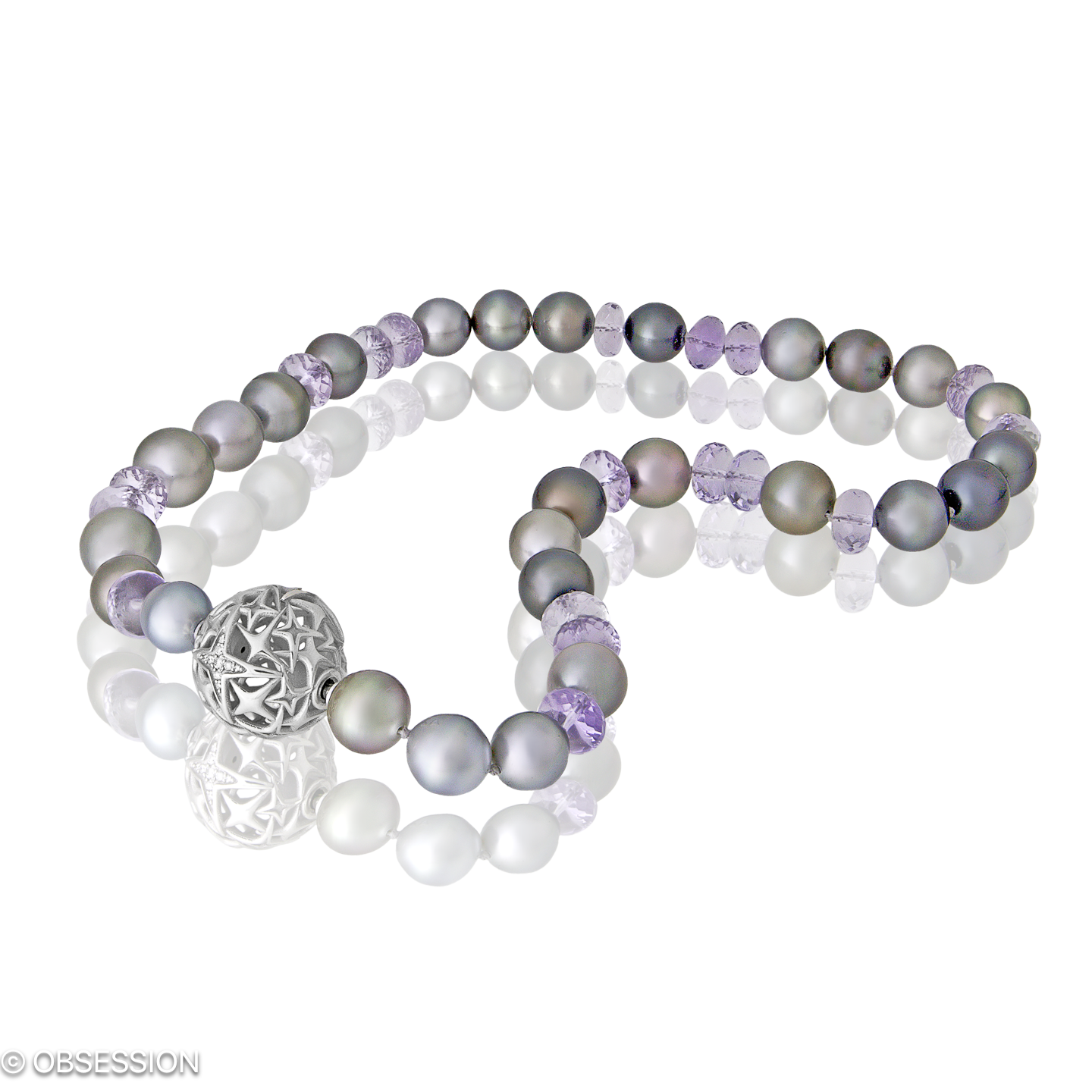 Milchstrasse Perlcollier in Weissgold, mit einer Länge von 420mm.