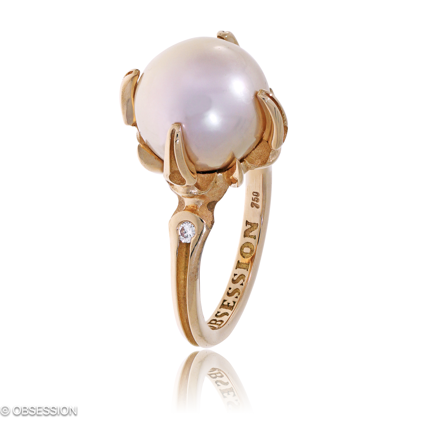 Gremlin Cocktailring in Rotgold, mit einer Ringbreite von mm und einer Ringgrösse von 52