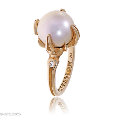 Gremlin Cocktailring in Rotgold, mit einer Ringbreite von mm und einer Ringgrösse von 52