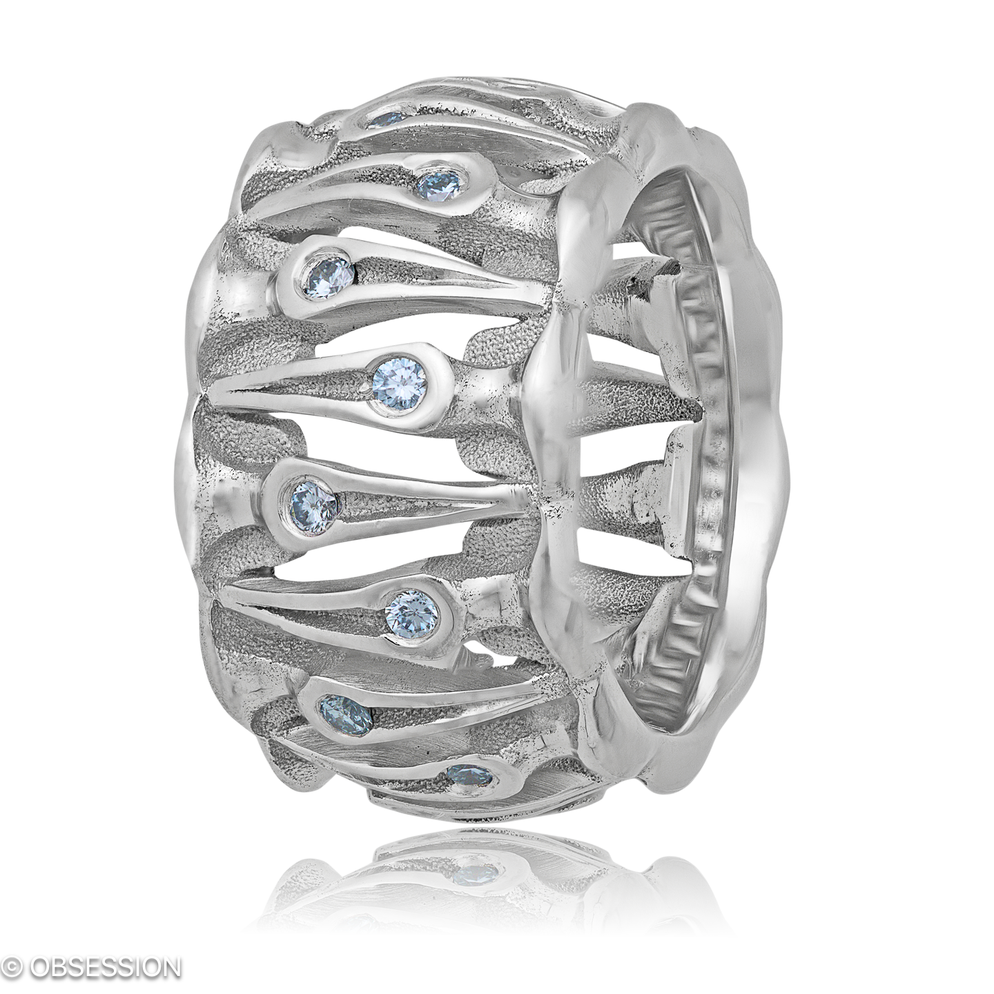 Gremlin Schmuckring in Weissgold, mit einer Ringbreite von 14mm und einer Ringgrösse von 52