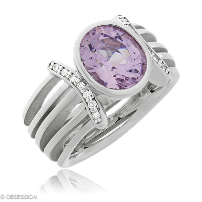 Himalaja Schmuckring in Weissgold, mit einer Ringbreite von 10.3mm und einer Ringgrösse von 52