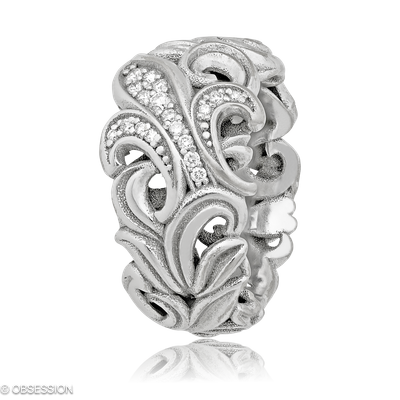 Lilly Rose Schmuckring in Weissgold, mit einer Ringbreite von 11mm und einer Ringgrösse von 52