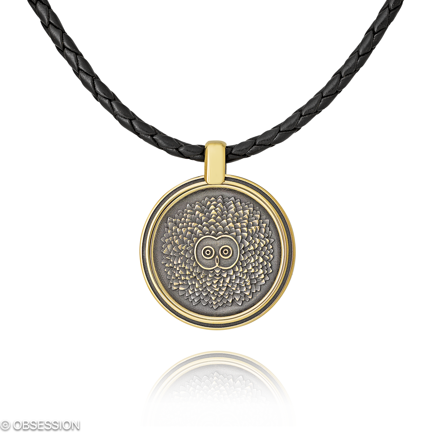 Amazonas Anhänger mit Ledercollier in Gelbgold, mit einer Länge von 500mm.