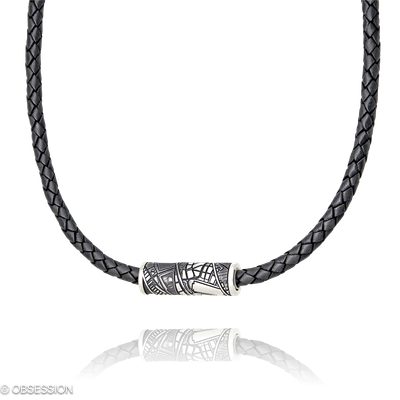 Schatzkarte Ledercollier in Silber, mit einer Länge von 500mm.