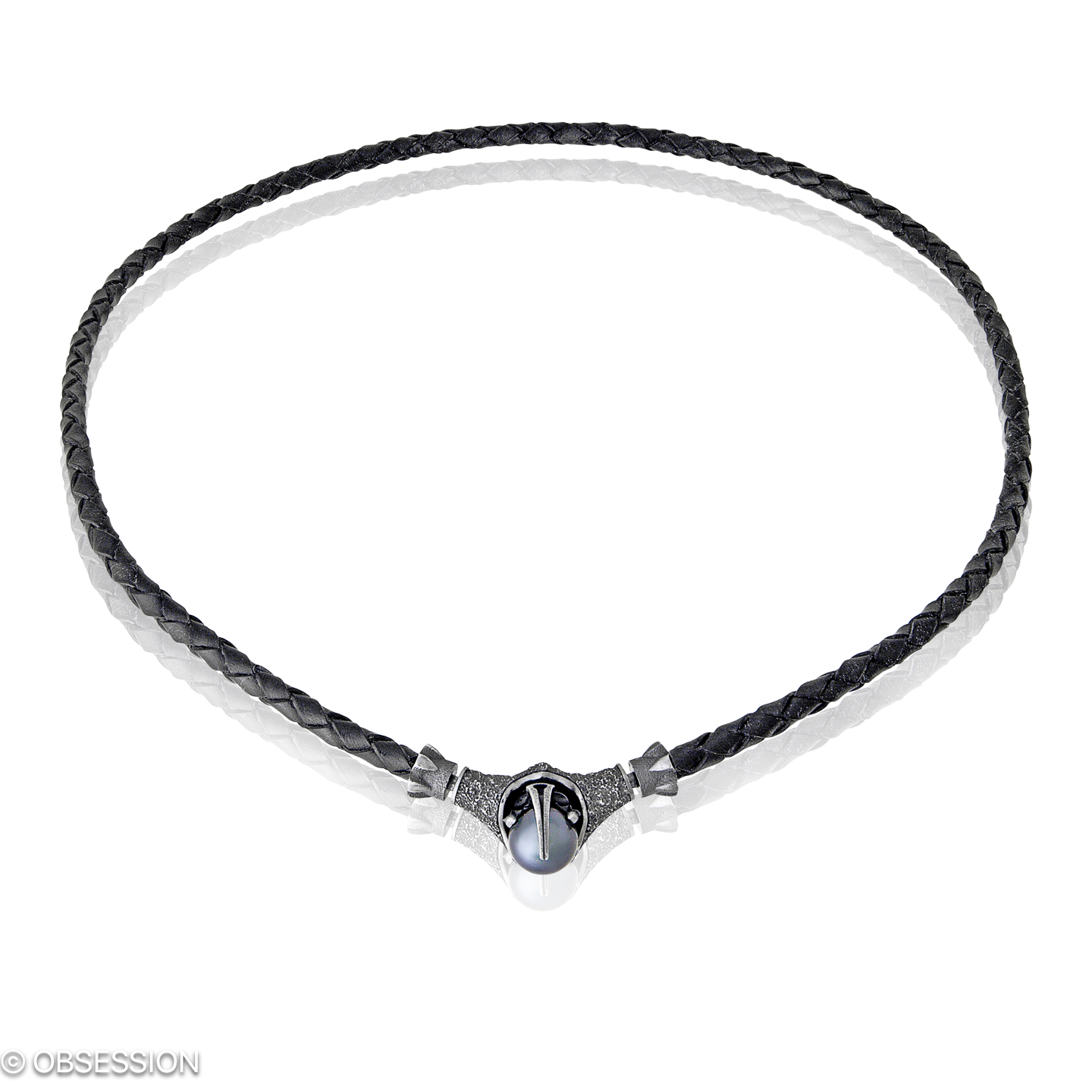 Gremlin Ledercollier in Silber, mit einer Länge von 470mm.