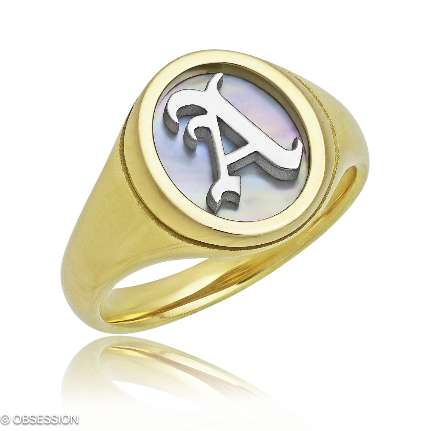 Monogramm Monogrammring in Gelbgold und Weissgold, mit einer Ringbreite von 12.7mm und einer Ringgr…