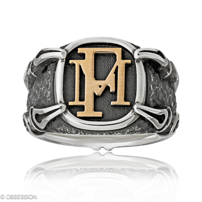 Monogrammring Gremlin in Rotgold und Silber, in der Ausführung ohne Edelsteine, ohne Brillanten
