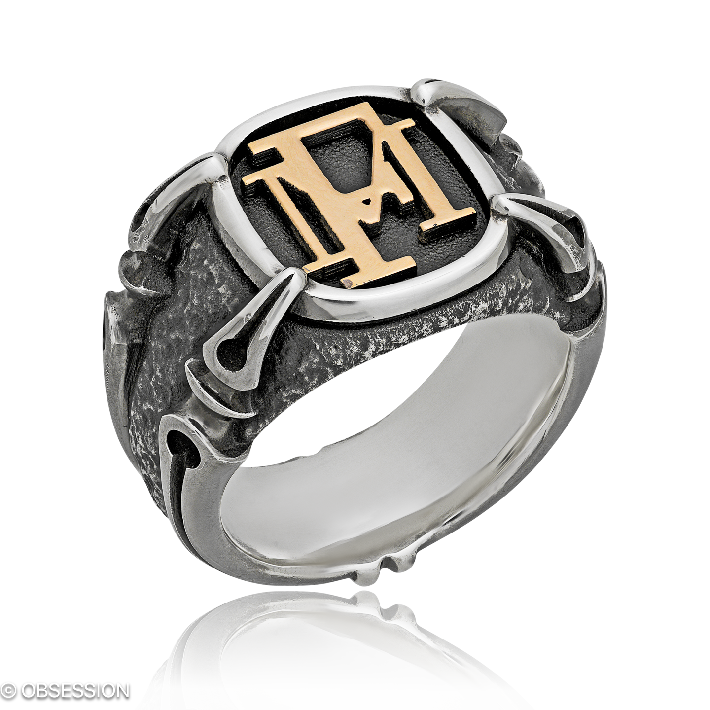 Gremlin Monogrammring in Rotgold und Silber, mit einer Ringbreite von 17mm und einer Ringgrösse von…