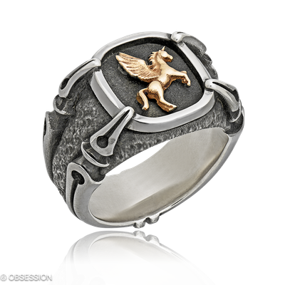 Gremlin Wappenring in Rotgold und Silber, mit einer Ringbreite von 17mm und einer Ringgrösse von 62