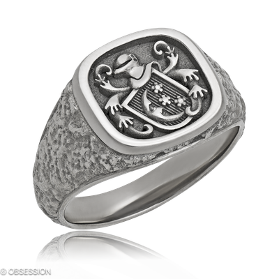 Wappen Wappenring in Weissgold, mit einer Ringbreite von 13.4mm und einer Ringgrösse von 62