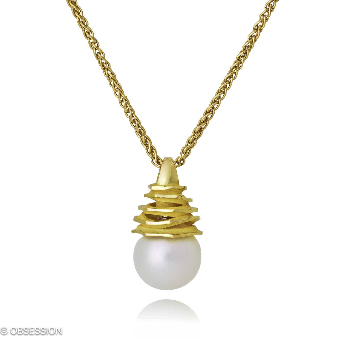 Himalaja Anhänger mit Kette in Gelbgold, mit einer Länge von 600mm.