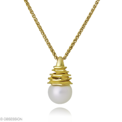 Himalaja Anhänger mit Kette in Gelbgold, mit einer Länge von 600mm.