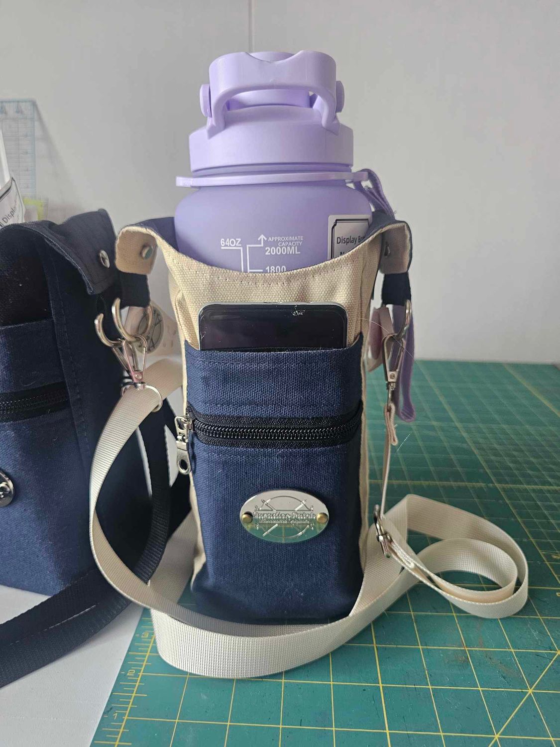 Drink It Up - Navy/Ivory