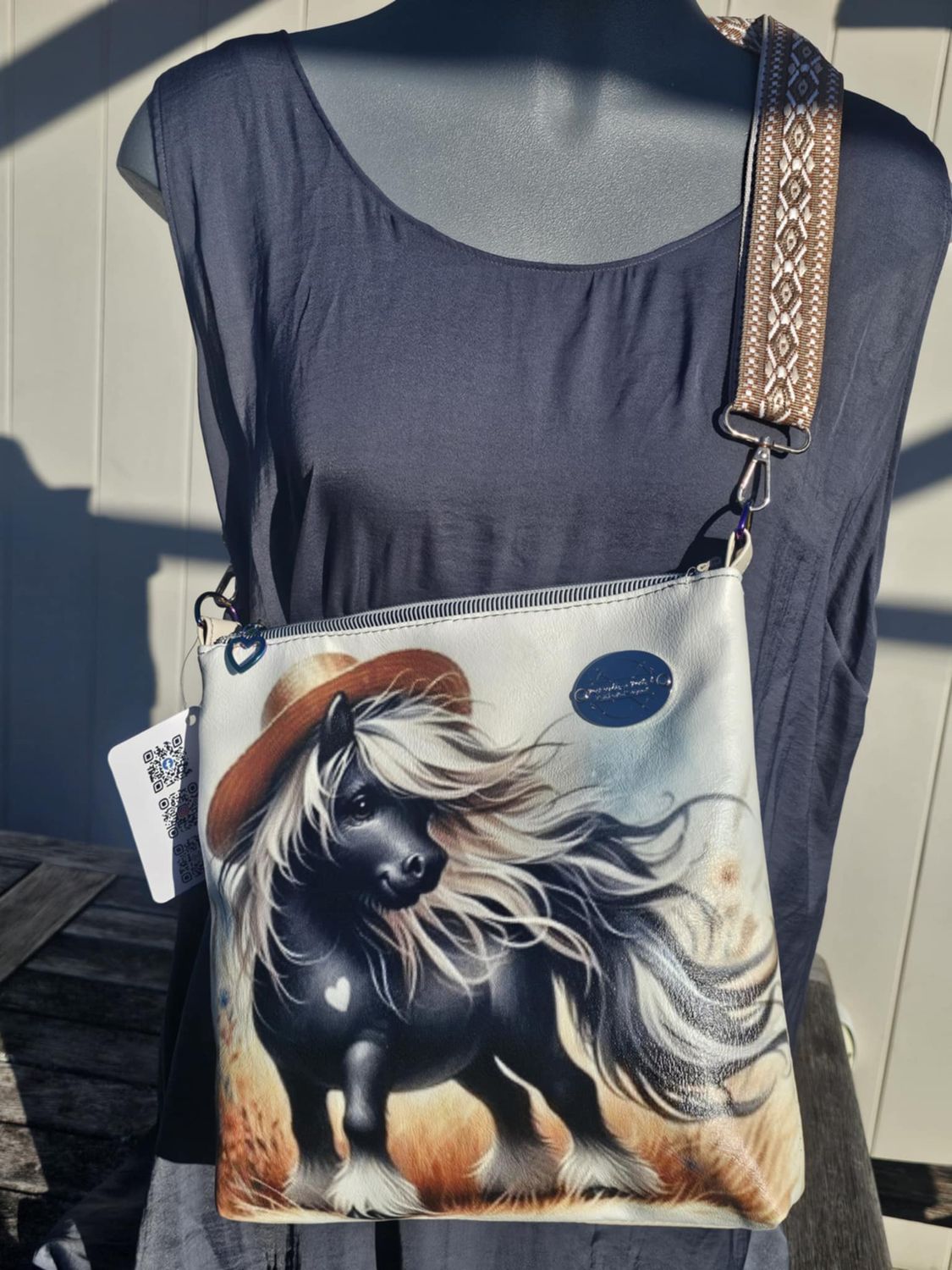 Pony in the wind Bag