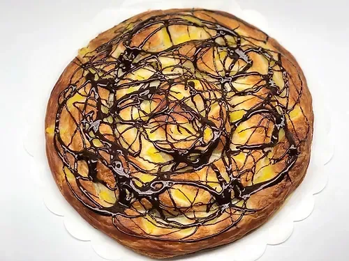 Ensaimada de piña y chocolate