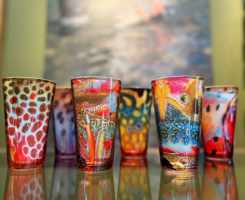Deyoung Pilsner Glasses - Flank