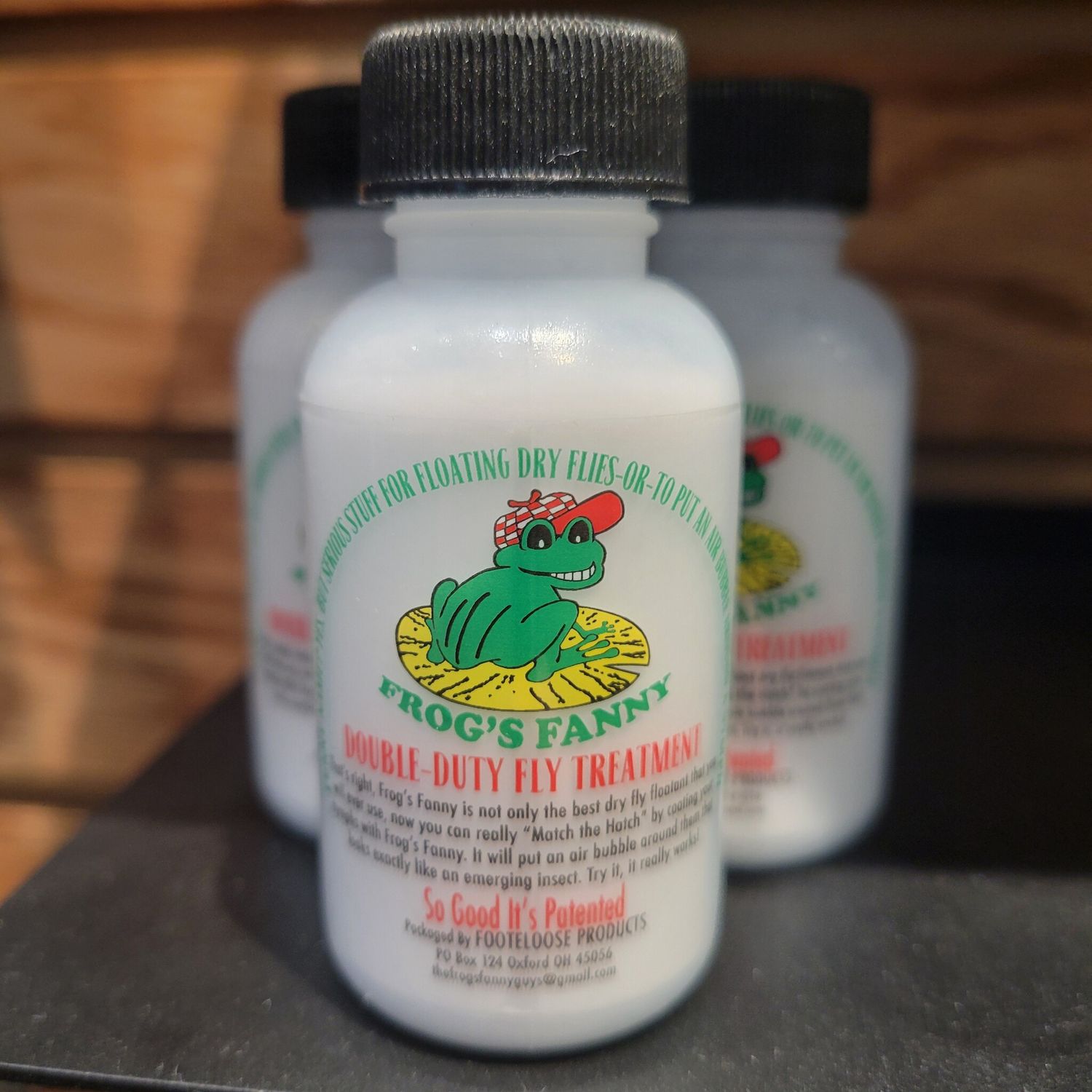 Frog's Fanny Powder Floatant w/Brush