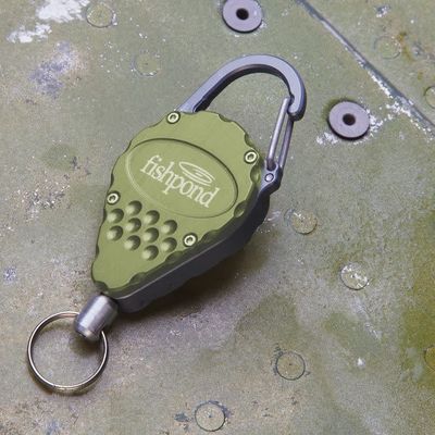 Fishpond Arrowhead Retractor - 