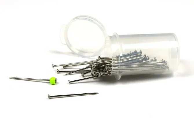 Hareline Balanced fly Pins