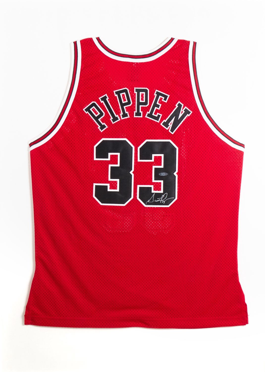 Scottie Pippen Signed Bulls Jersey