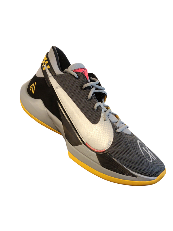 Giannis Antetokounmpo signed Basketball Shoe