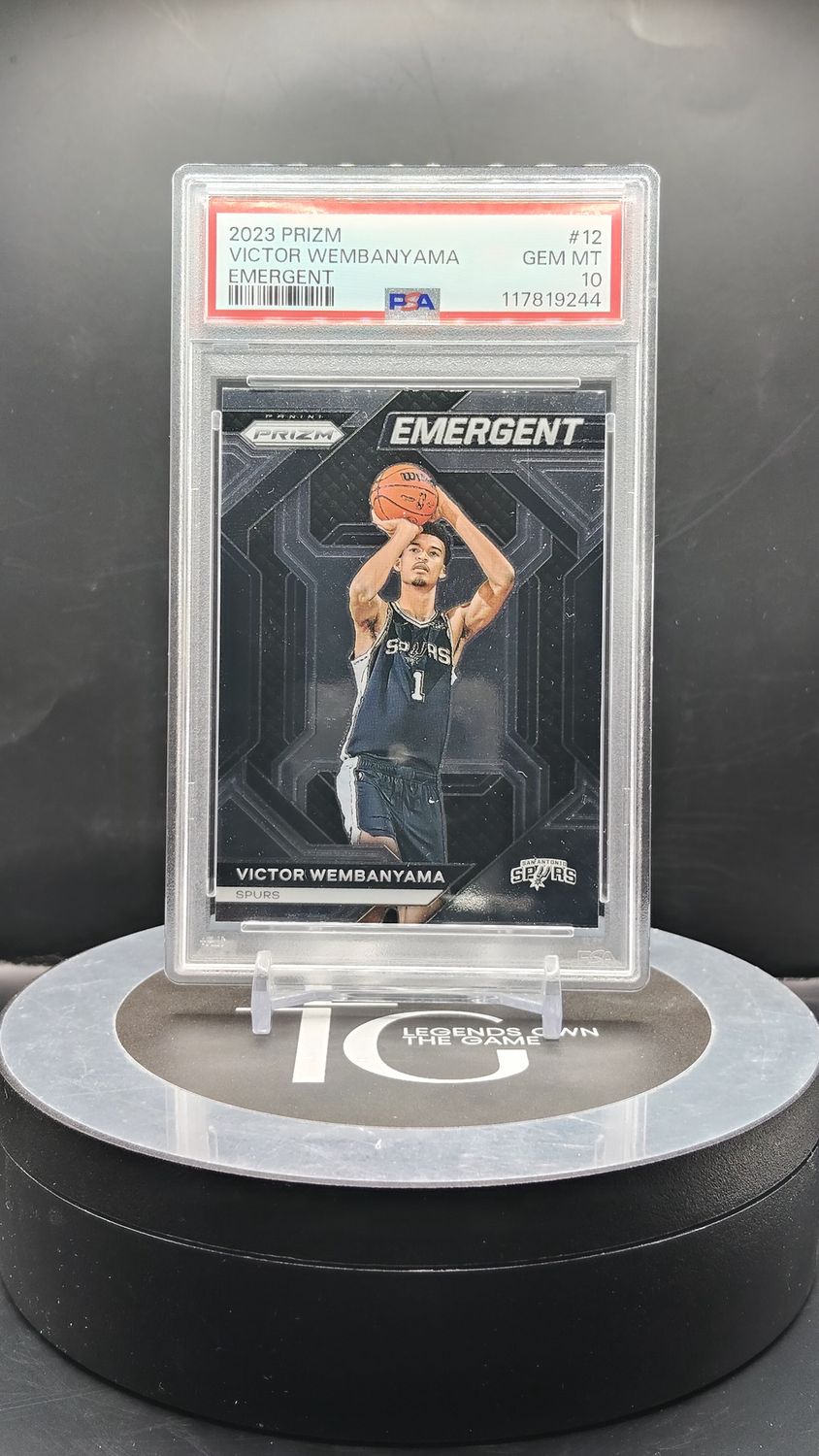 2023 Prizm Victor Wembanyama Emergent #12 PSA 10