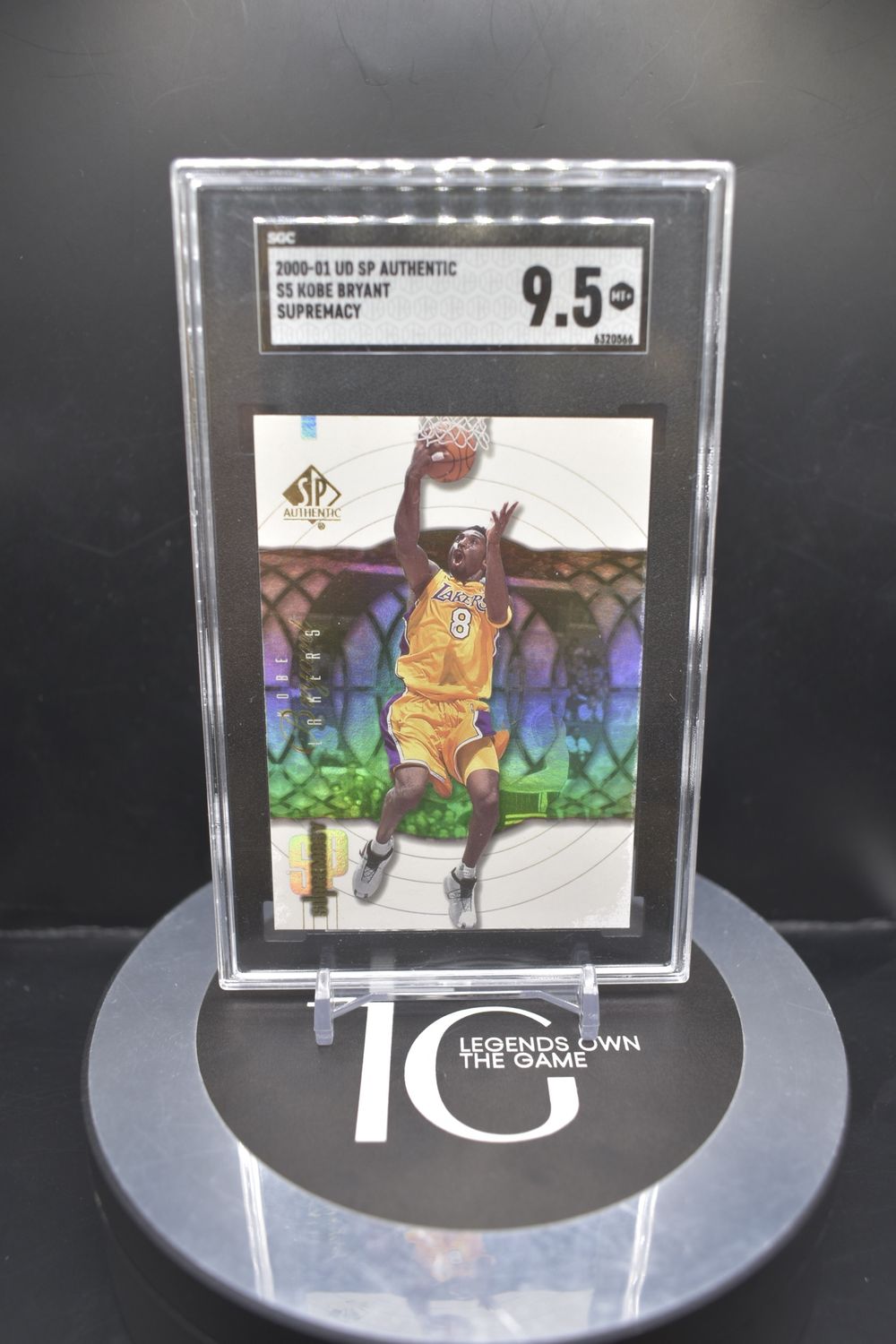 2000-01 UD SP Authentic S5 Kobe Bryant Supremacy SGC 9.5
