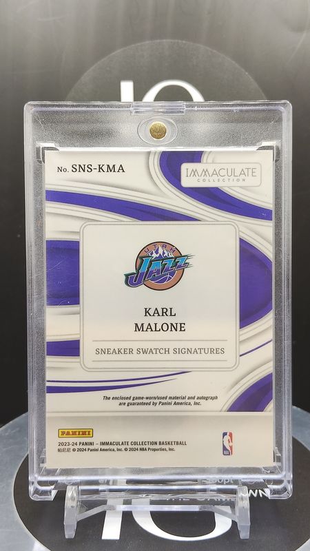 2023-24 Panini Immaculate Karl Malone Sneaker Swatch Signature 06/10 #SNS-KMA